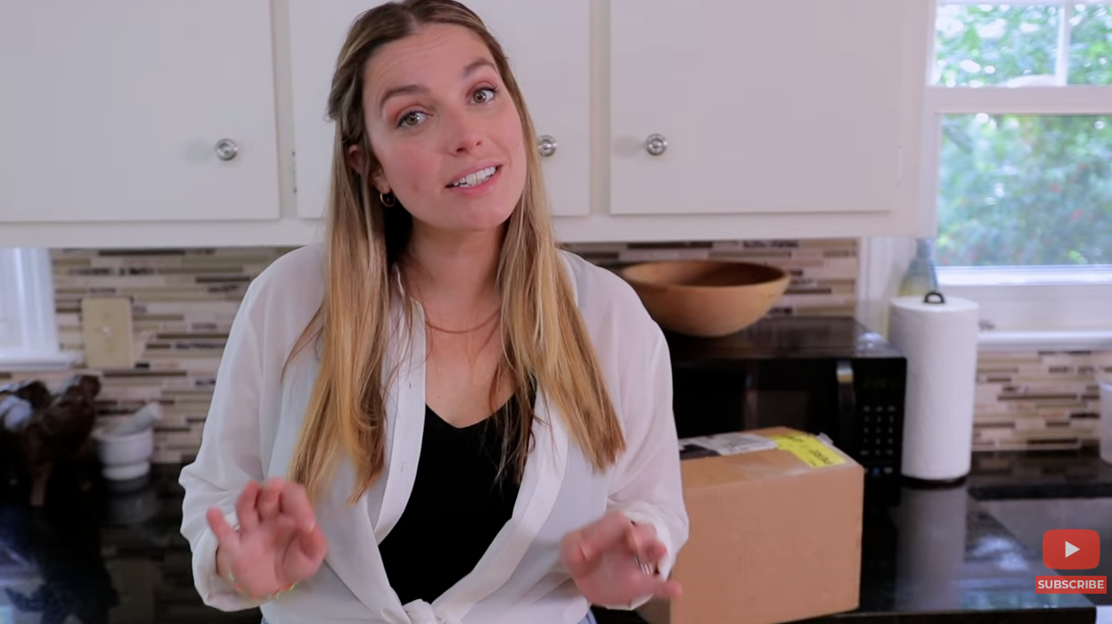 Dirty Cookie Review: Are These Stuffed Cookies & Cookie Shots Really That Good? 🍪